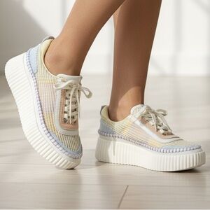 Dolce Vita  Sneakers in Pastel Tones size 8